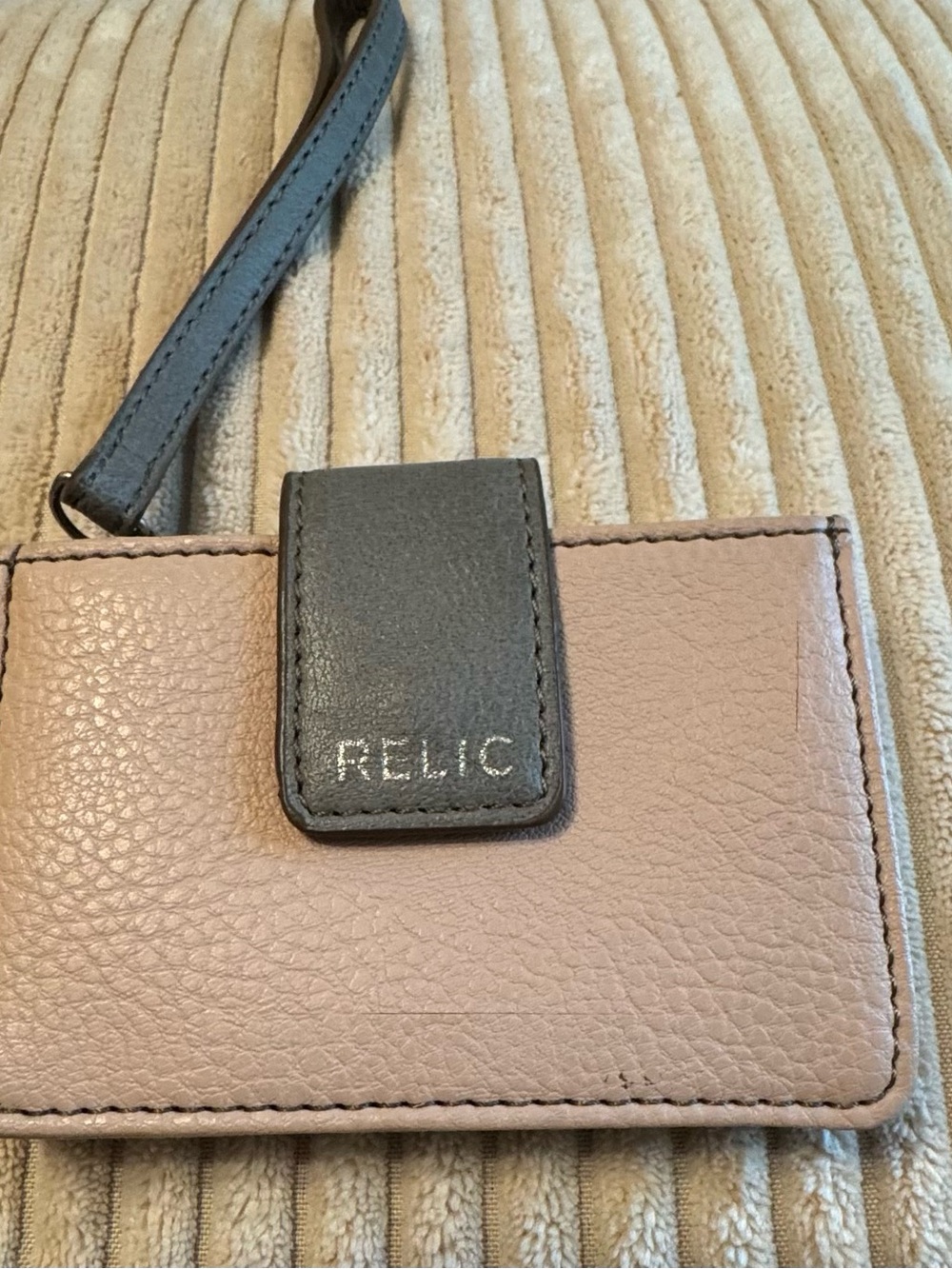 Relic Blush Pink Wristlet with Gray Snap Strap